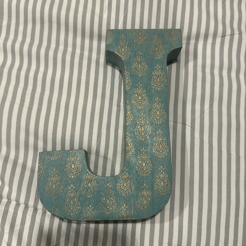 “J” wooden decor